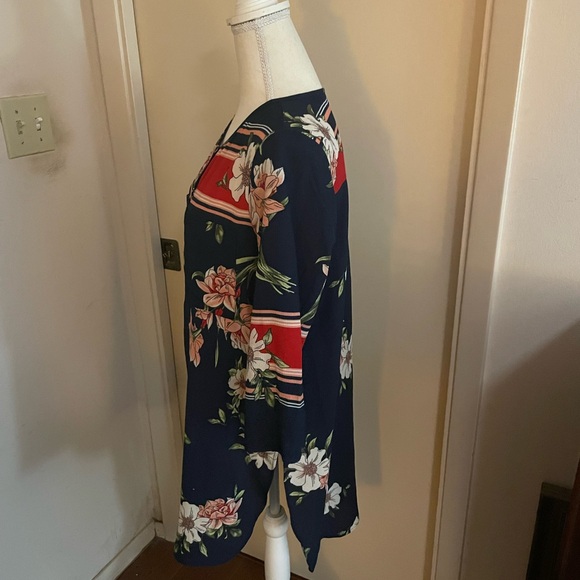 Anthropologie Fig and Flower long Tunic blouse floral size medium front pockets - Picture 7 of 16